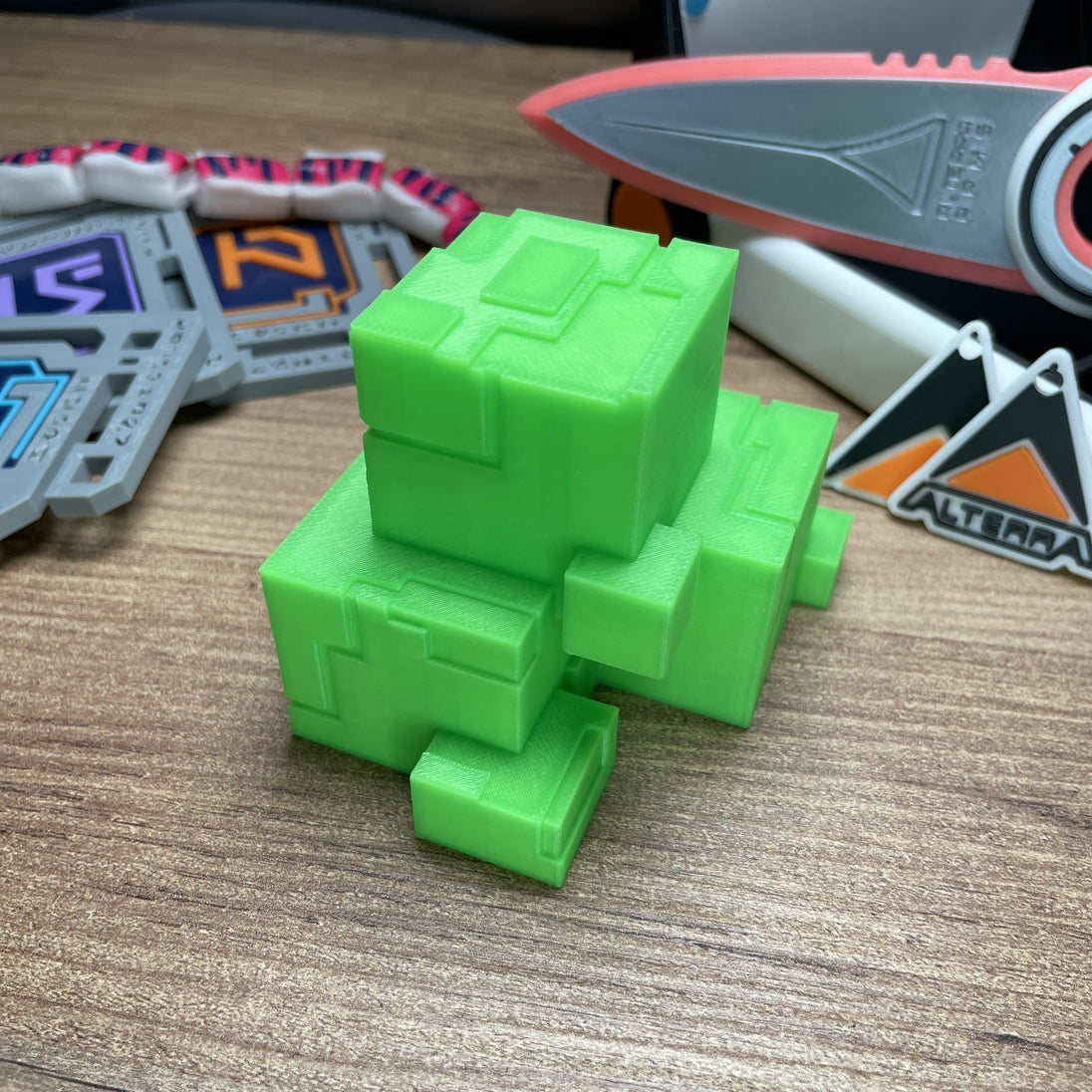 Subnautica inspired glowing cube replica