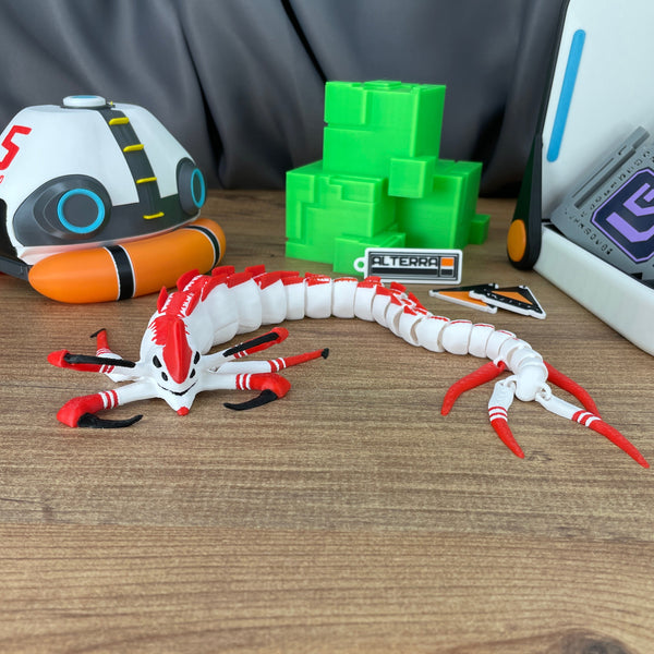reaper-leviathan-articulated-toy-subnautica-front-view