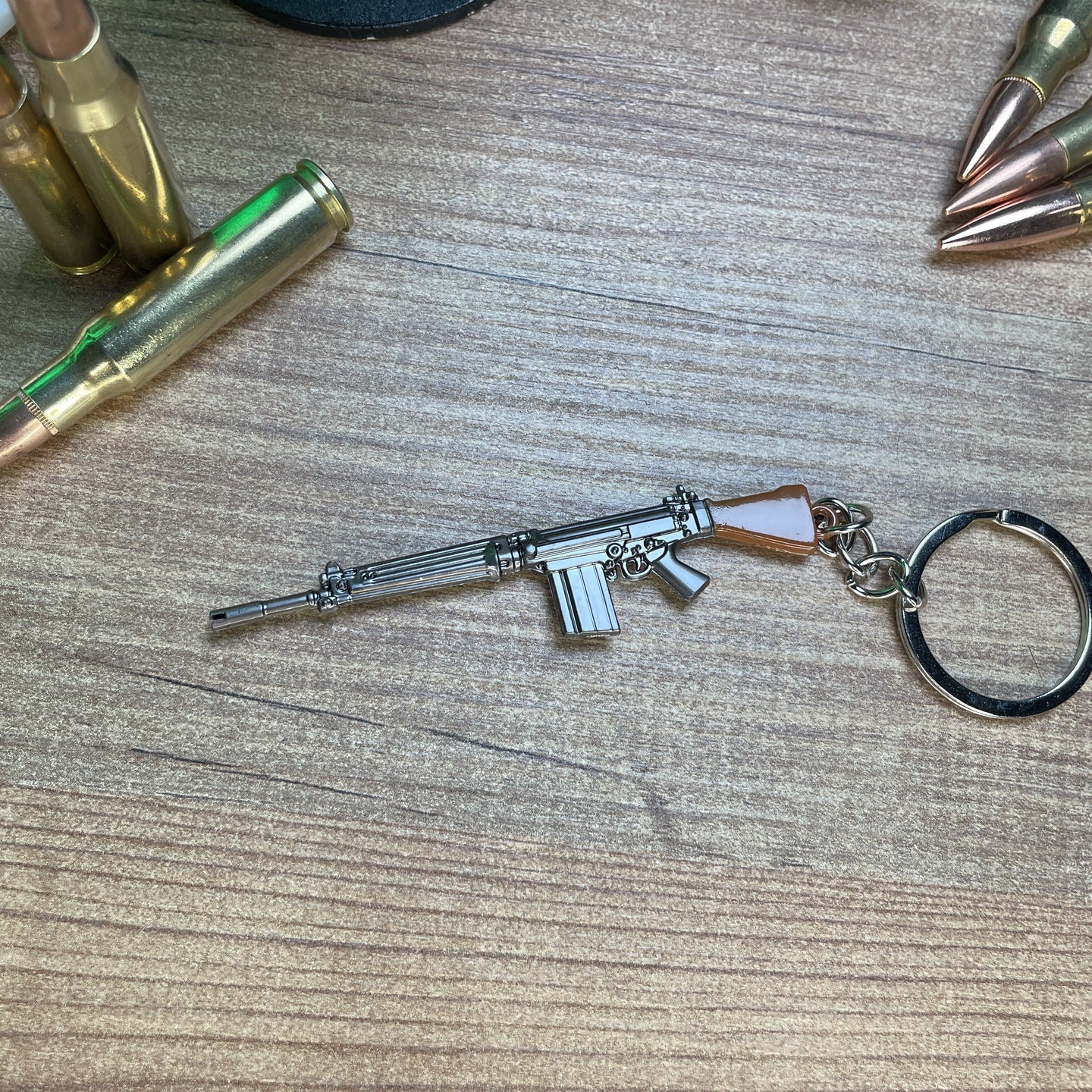 Base SA58 FAL 7.62x51 metal keychain replica – Escape from Tarkov inspired