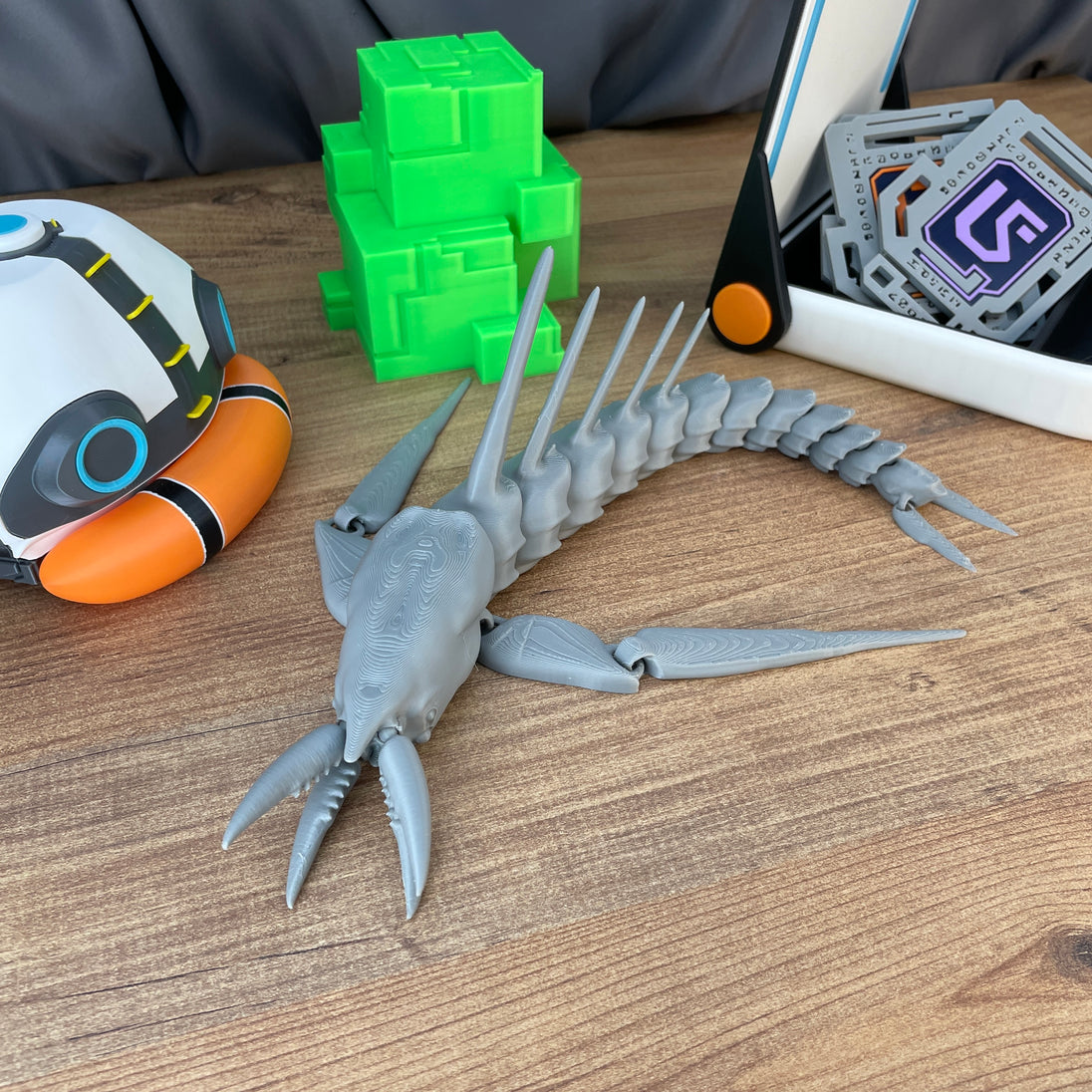 Grey Chelicerate Articulated Toy – Subnautica Fan Model Top View
