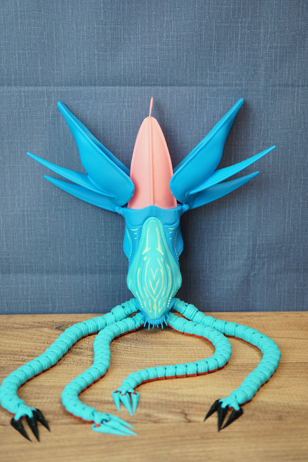 Full Collector Leviathan Subnautica fan figure on wooden surface showing 44cm length, articulated limbs, claws, and opening head