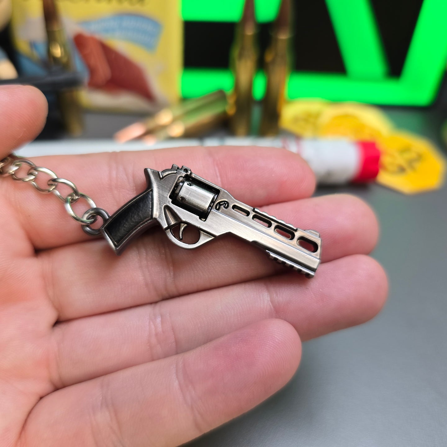 Tactical gamer keyring – Chiappa Rhino revolver