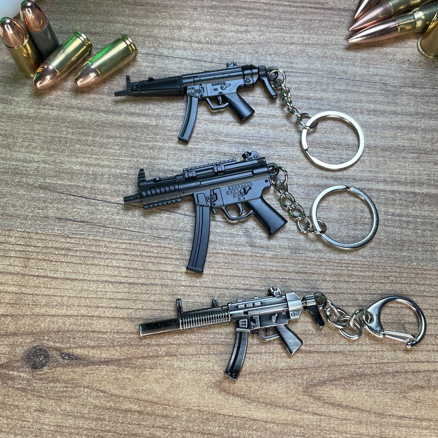 HK MP5 9mm submachine gun metal keychain replica – Escape from Tarkov inspired