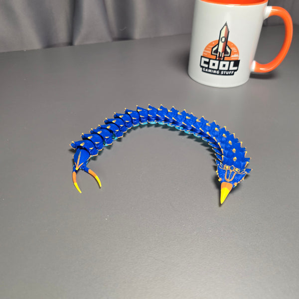 Small Full Colour Ice Worm Leviathan Toy – Subnautica Display
