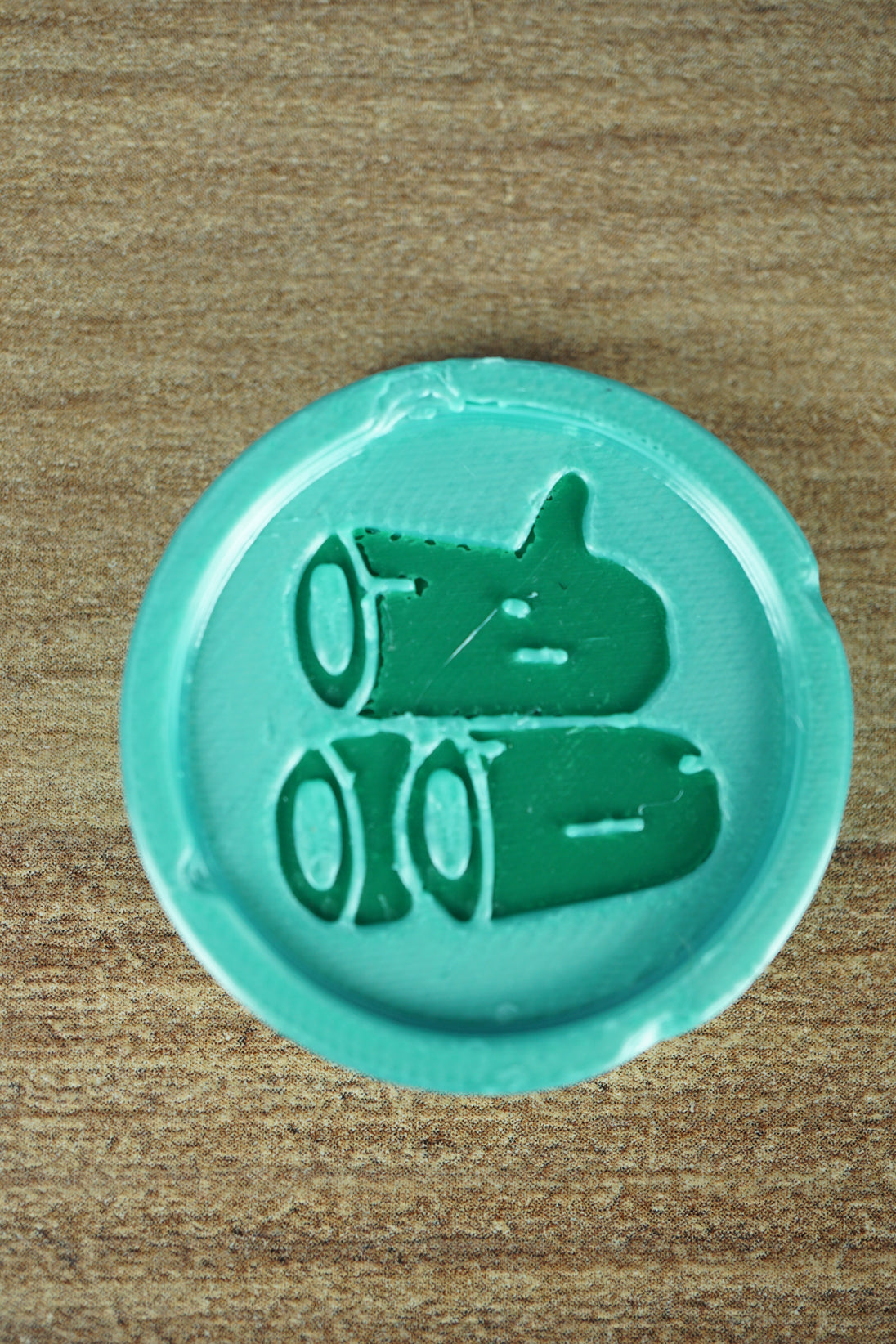 Palia foraging medal keyring gaming accessory for keys backpack or desk decor