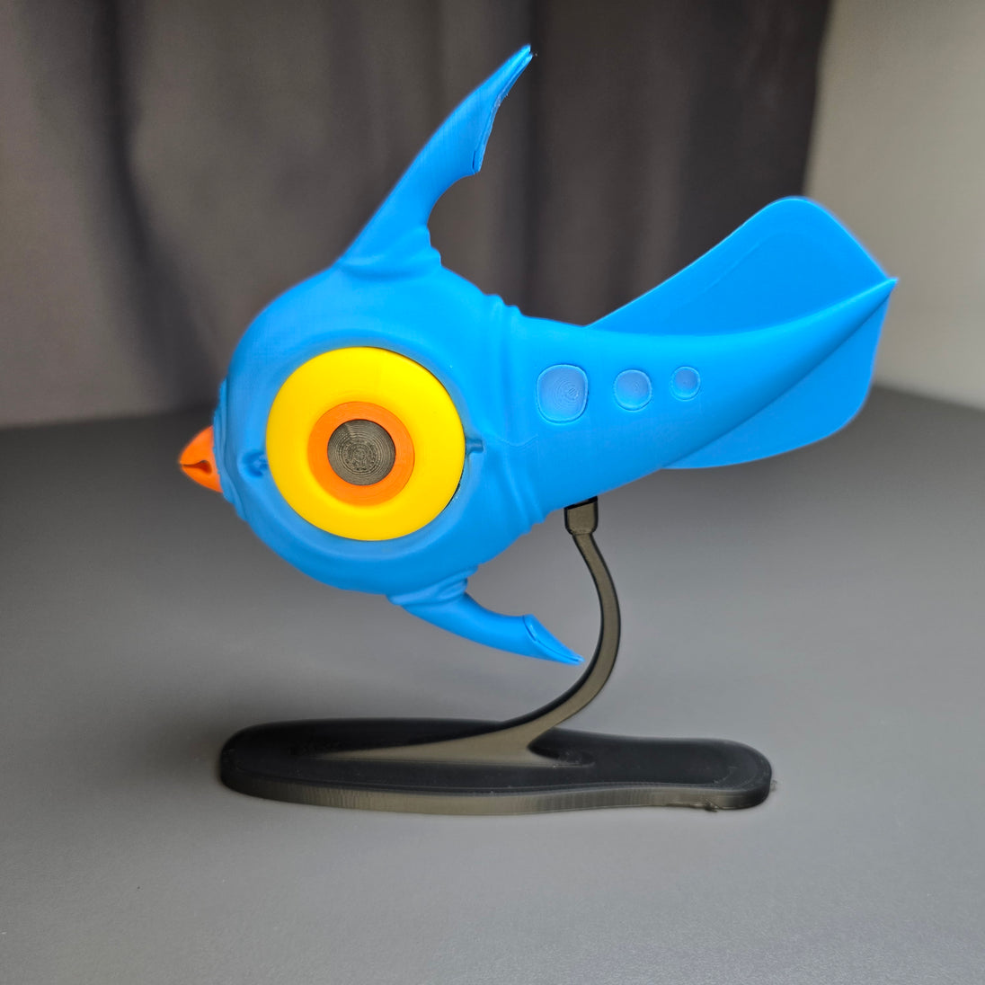 Full Colour Subnautica Peeper Fish Model on Display Stand