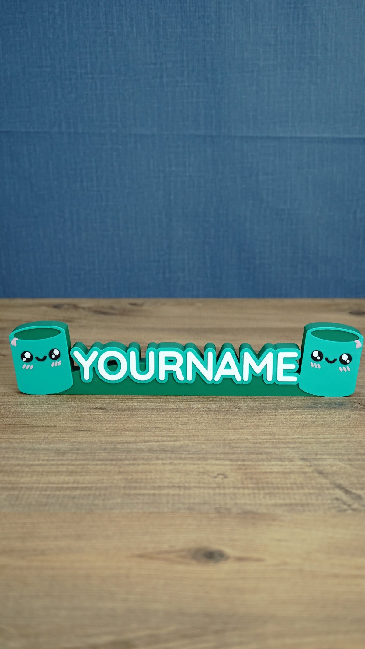 Personalized Palia Cyl-inspired nameplate with custom white gamer name, cute green cylinder characters and 25cm desk display for gaming setups