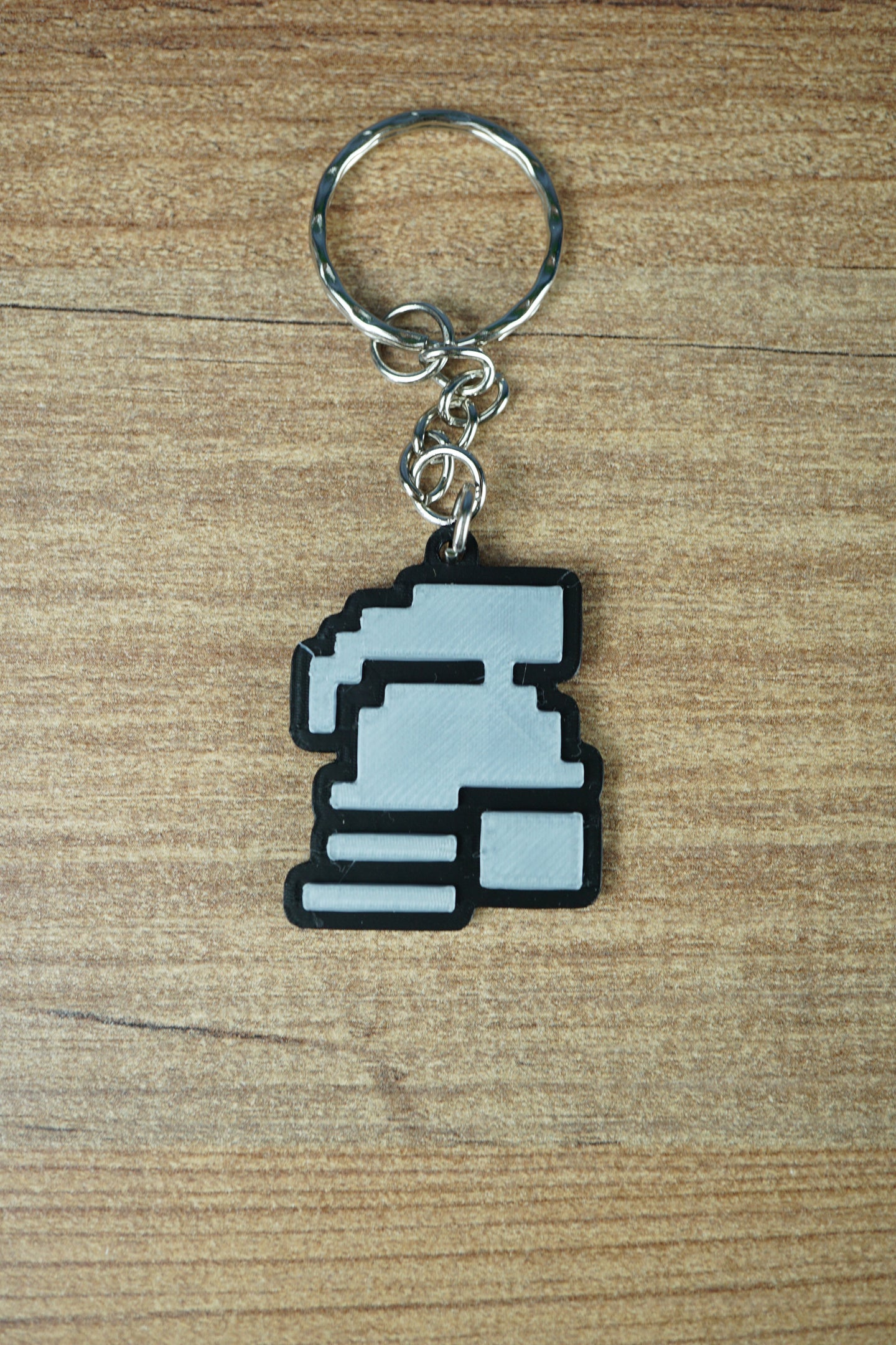 RuneScape Ultimate Ironman keyring silver helm collectible