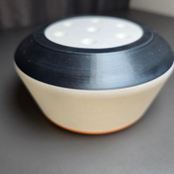 Bottom View of Chic Subnautica Style Plant Pot – 3D Print