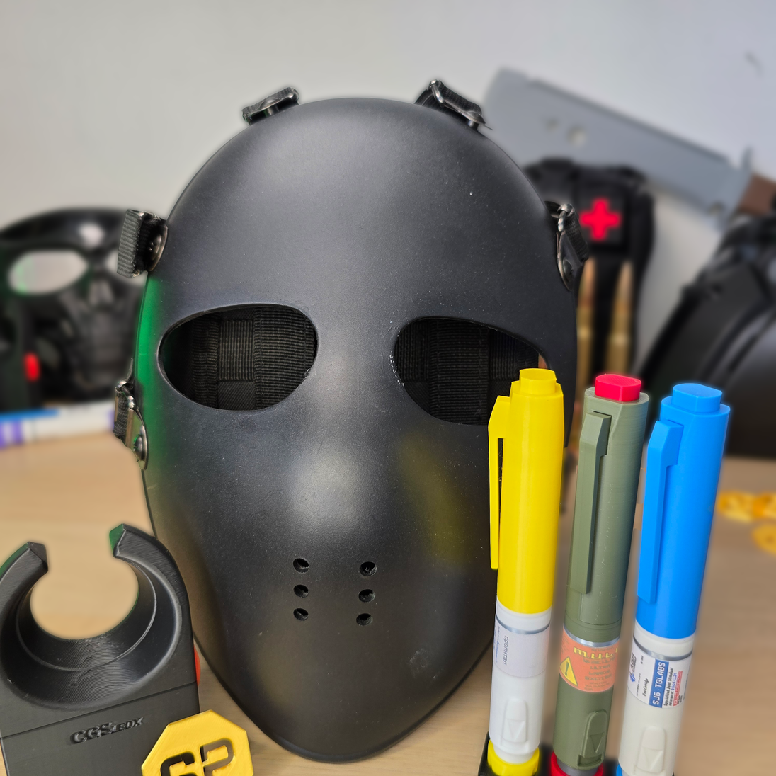 	Atomic Defence Mask Replica on Display close up – Tarkov Cosplay Prop