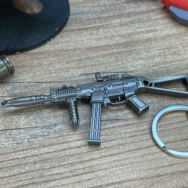 UMP modded submachine gun keyring metal collectible